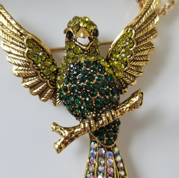 Green Parrot Branch Brooch Pendant Necklace NWT - Picture 4 of 10